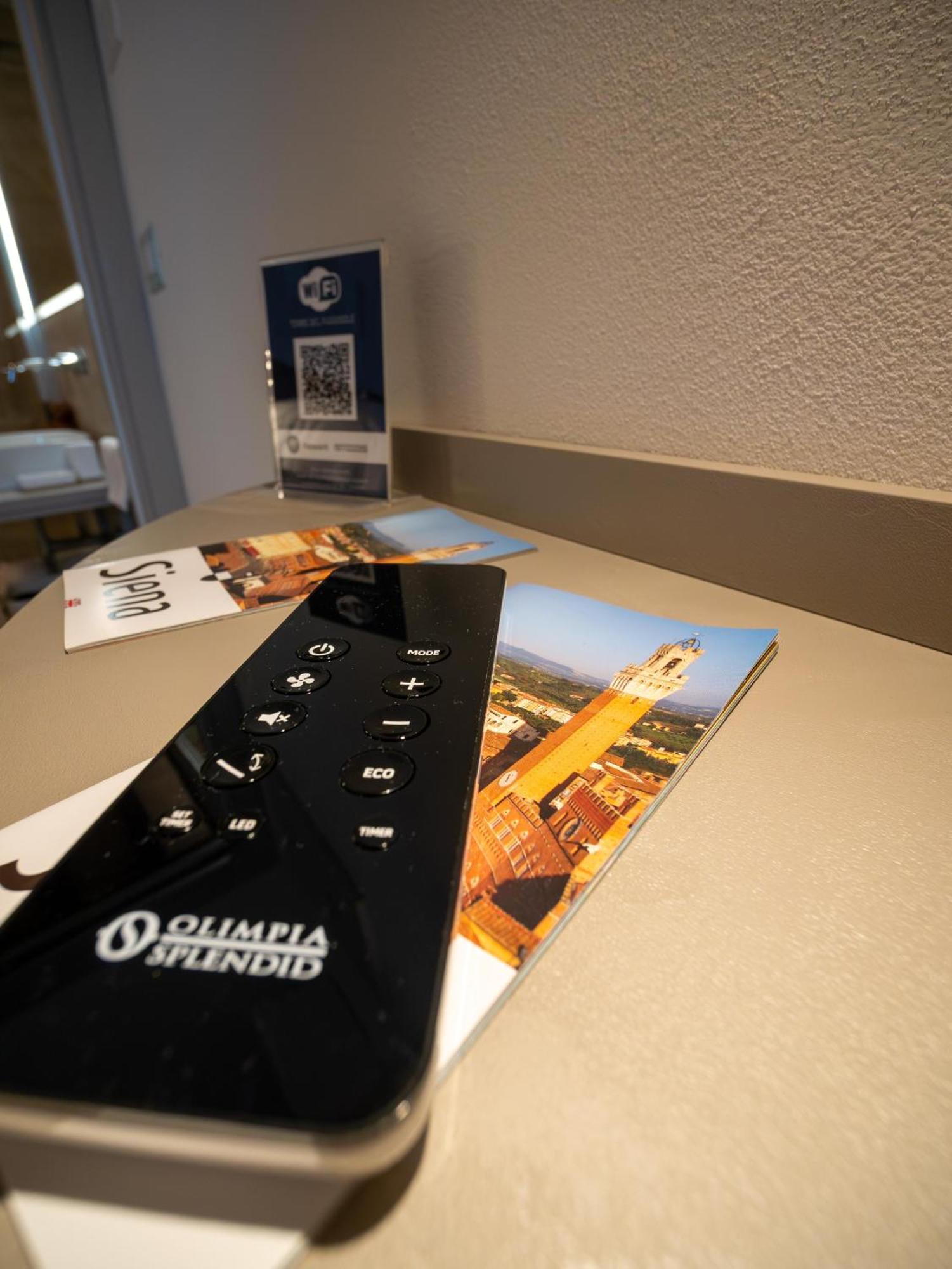 Torre Del Fuggisole Hotel Сиена Екстериор снимка